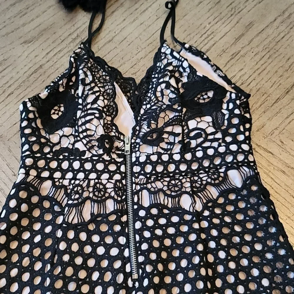 Black halter lace short jumpsuit size S Tea&Cup